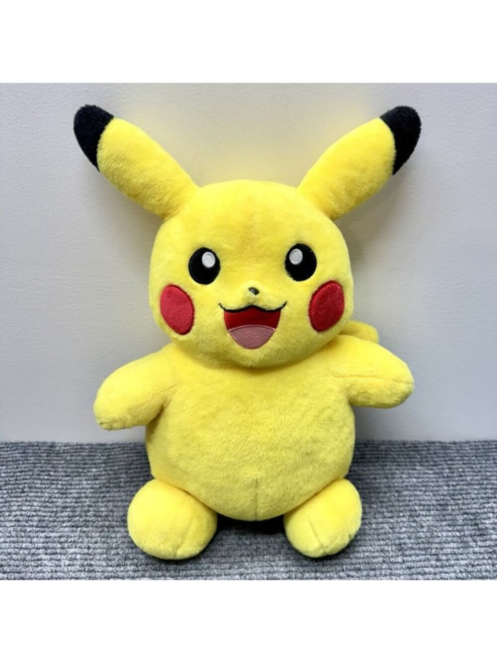 Pokemon Build a Bear 18" Pikachu Stuffed Plush Yellow 2016 Toy Nintendo
